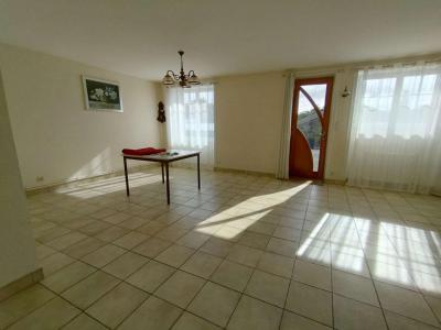For sale Aizenay 4 rooms 125 m2 Vendee (85190) photo 2