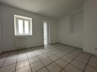 For rent Bayonne 2 rooms 27 m2 Pyrenees atlantiques (64100) photo 2