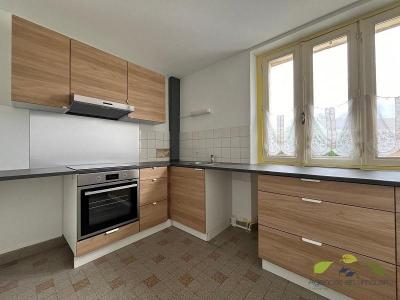 For rent Saint-leonard-de-noblat 4 rooms 66 m2 Haute vienne (87400) photo 0