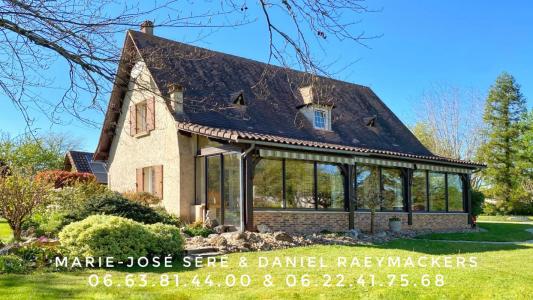 For sale Montpon-menesterol 5 rooms 152 m2 Dordogne (24700) photo 0