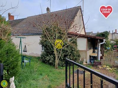 For sale Issoudun 4 rooms 80 m2 Indre (36100) photo 3