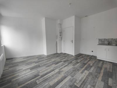 For rent Cambrai 2 rooms 34 m2 Nord (59400) photo 2