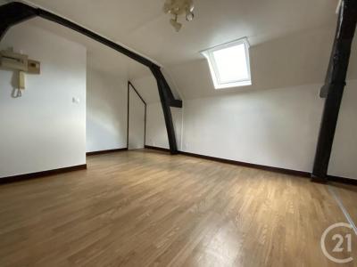 For rent Pont-sainte-maxence 1 room 24 m2 Oise (60700) photo 0