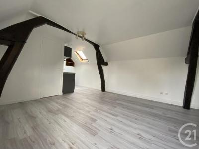 For rent Pont-sainte-maxence 1 room 20 m2 Oise (60700) photo 1