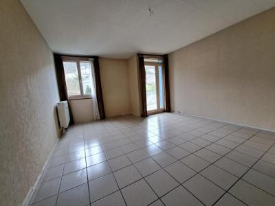 For sale Tulle 4 rooms 73 m2 Correze (19000) photo 2