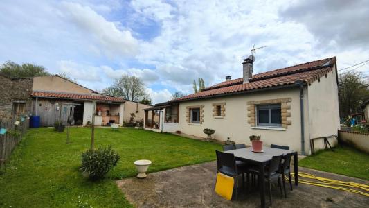 For sale Chapelle-baton 4 rooms 122 m2 Vienne (86250) photo 0