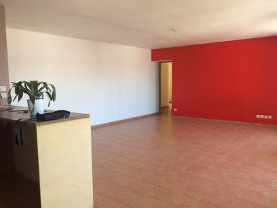 For sale 41 GRAND RUE 3 rooms 81 m2 Gard (30190) photo 4