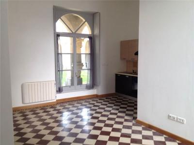 For rent Bourges 1 room 28 m2 Cher (18000) photo 3