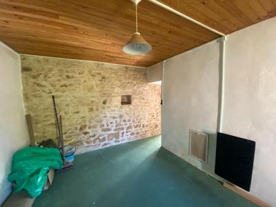 For sale Poursac 3 rooms 80 m2 Charente (16700) photo 2