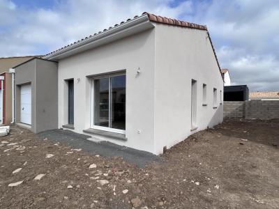 For sale Pouzolles 4 rooms 90 m2 Herault (34480) photo 1