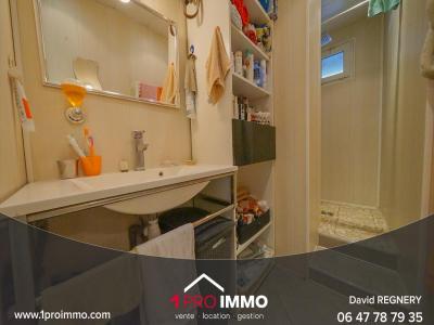 For sale Grenoble 4 rooms 68 m2 Isere (38100) photo 4