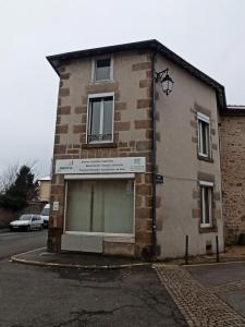 For sale Bourganeuf 7 rooms 101 m2 Creuse (23400) photo 3