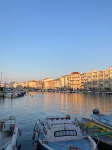 For sale Sete 2 rooms 44 m2 Herault (34200) photo 2