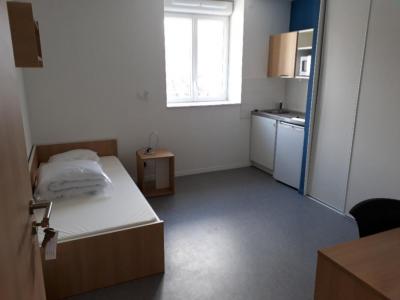 For rent Oyonnax 1 room 17 m2 Ain (01100) photo 0