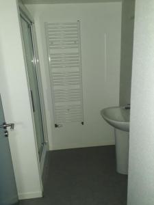 For rent Oyonnax 1 room 19 m2 Ain (01100) photo 2