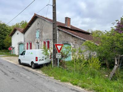 For sale Cherves-chatelars 4 rooms 90 m2 Charente (16310) photo 1