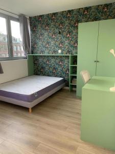 For rent Roubaix 1 room 95 m2 Nord (59100) photo 0
