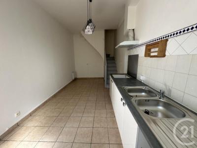 Louer Appartement Saint-estephe 790 euros
