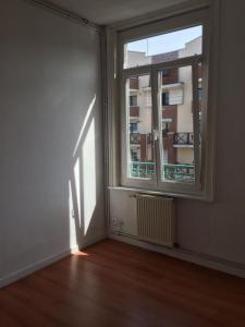 For rent Lille 5 rooms 64 m2 Nord (59000) photo 2
