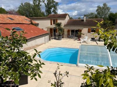 For sale Aigre 6 rooms 163 m2 Charente (16140) photo 1