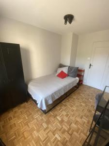 Annonce Location 5 pices Appartement Bron 69