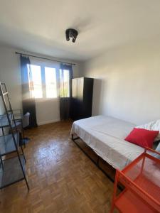 For rent Bron 5 rooms 66 m2 Rhone (69500) photo 3
