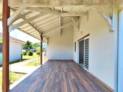 For sale Francois 2 rooms 44 m2 Martinique (97240) photo 2