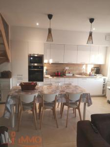 For sale Estrablin 4 rooms 97 m2 Isere (38780) photo 0