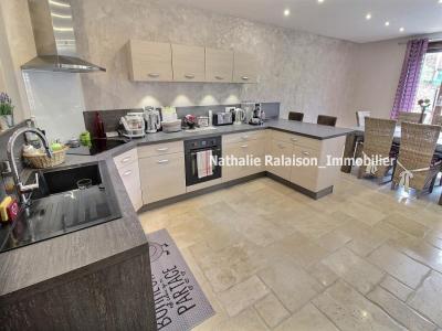 For sale Plaisir 9 rooms 182 m2 Yvelines (78370) photo 4