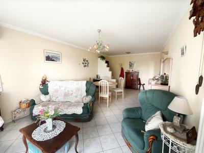 For sale Meyzieu 3 rooms 75 m2 Rhone (69330) photo 1