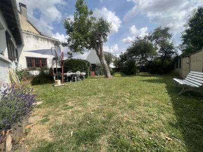 For sale Clayes-sous-bois 4 rooms 77 m2 Yvelines (78340) photo 1