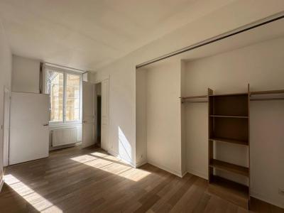 For sale Bordeaux 2 rooms 74 m2 Gironde (33000) photo 1