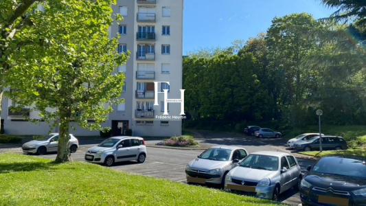 For sale Laval 5 rooms 96 m2 Mayenne (53000) photo 1