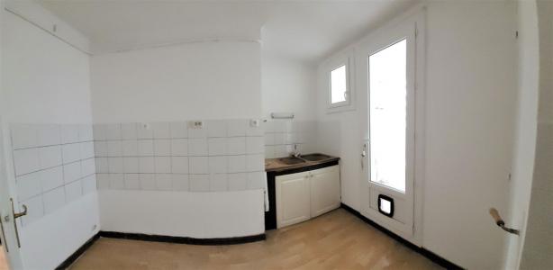 For rent Arles 3 rooms 68 m2 Bouches du Rhone (13200) photo 3