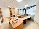 For rent Commercial office Paris-17eme-arrondissement  56 m2