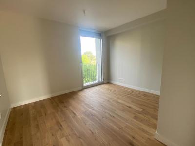 For sale Bordeaux 5 rooms 121 m2 Gironde (33200) photo 2