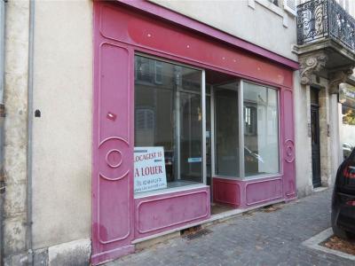 For rent Bourges 1 room 30 m2 Cher (18000) photo 4