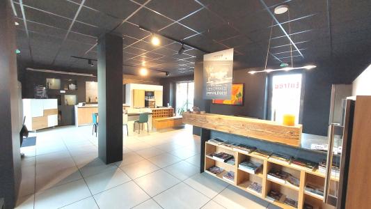 Acheter Local commercial 165 m2 Pringy