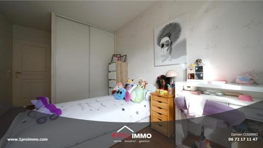 For sale Grenoble 4 rooms 78 m2 Isere (38000) photo 4