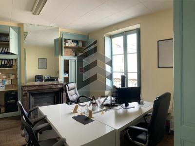 Louer Bureau Bordeaux 37800 euros