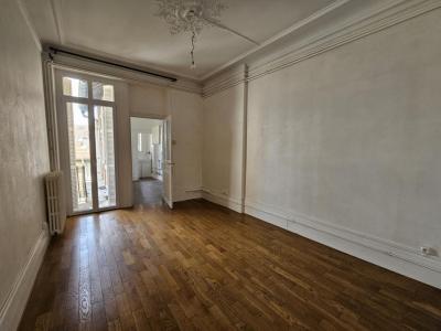 For sale Dijon 3 rooms 66 m2 Cote d'or (21000) photo 3