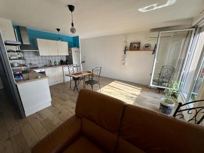 For sale Fos-sur-mer 3 rooms 69 m2 Bouches du Rhone (13270) photo 2