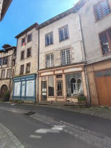 For sale Saint-leonard-de-noblat 6 rooms 230 m2 Haute vienne (87400) photo 0