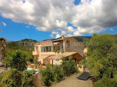 For sale Porto-vecchio 9 rooms 250 m2 Corse (20137) photo 0