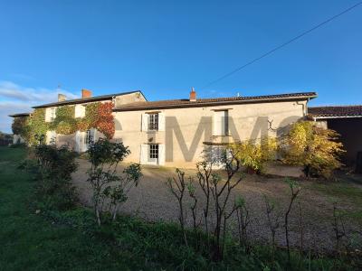 For sale Mouterre-silly 7 rooms 155 m2 Vienne (86200) photo 2