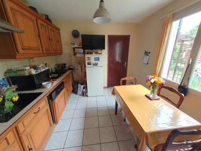 For sale Plaimpied-givaudins 5 rooms 95 m2 Cher (18340) photo 3