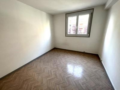 For sale Reims 3 rooms 75 m2 Marne (51100) photo 3