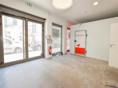 For rent Paris-12eme-arrondissement 109 m2 Paris (75012) photo 0