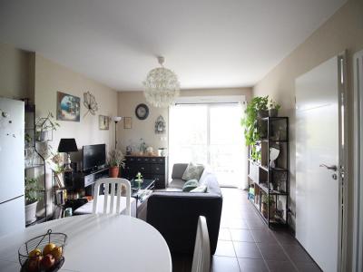 For sale Dijon 2 rooms 42 m2 Cote d'or (21000) photo 2