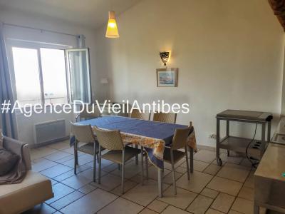 For rent Antibes VIEIL ANTIBES 3 rooms 84 m2 Alpes Maritimes (06600) photo 4